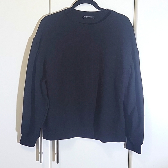 Zara women's Sweater - Picture 1 of 9